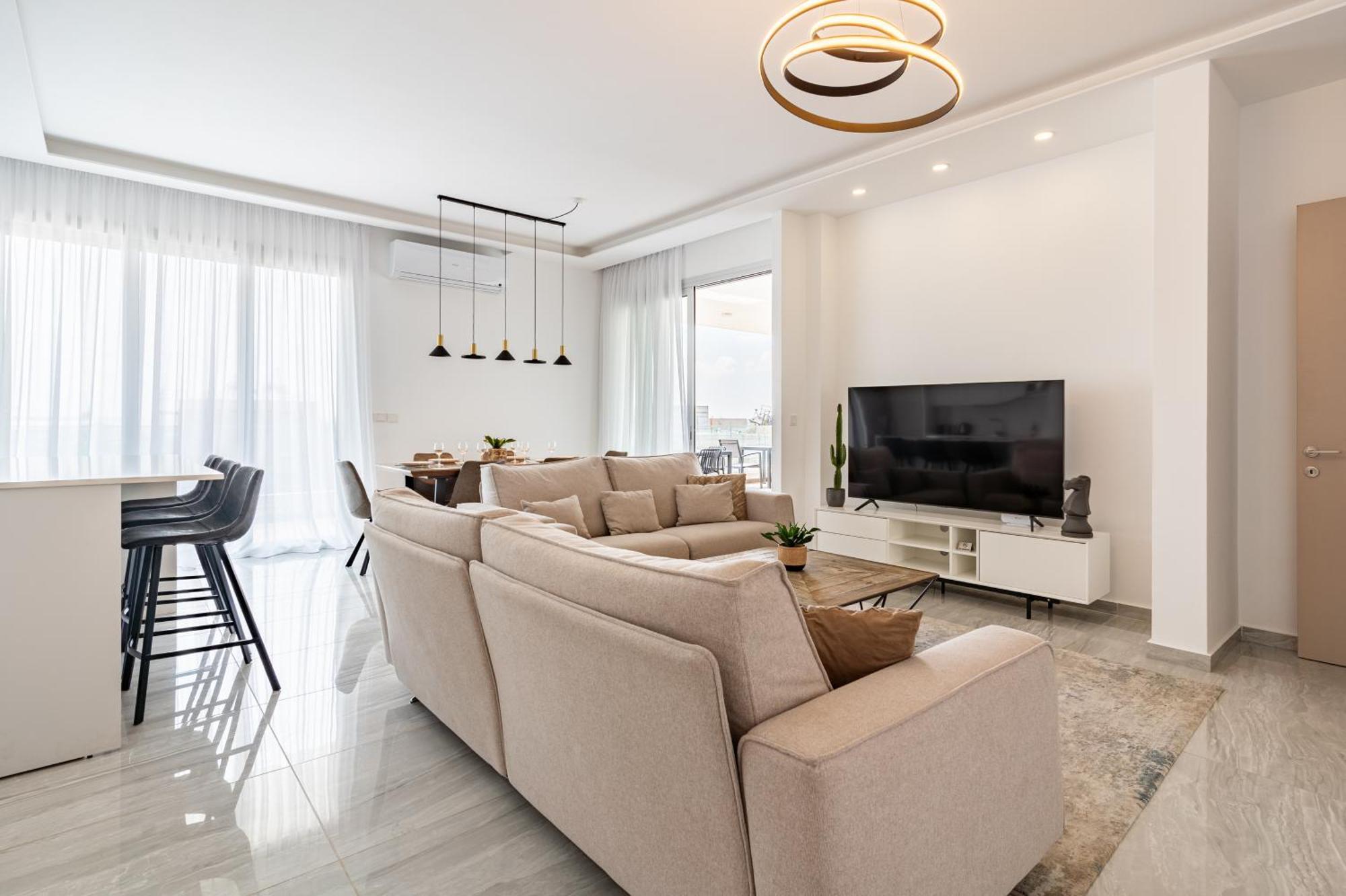 Yamas Urban Living Zakaki Pool Penthouses & Apartments Лимасол Екстериор снимка