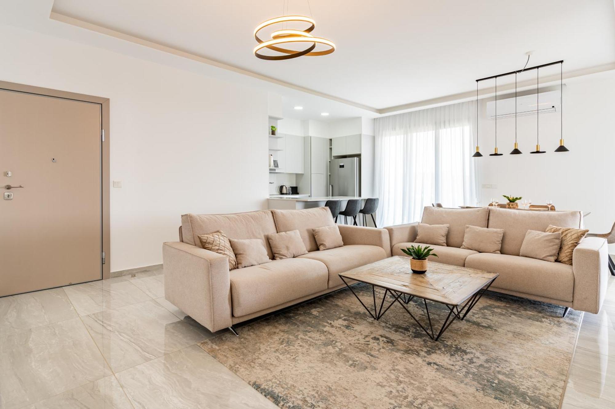 Yamas Urban Living Zakaki Pool Penthouses & Apartments Лимасол Екстериор снимка