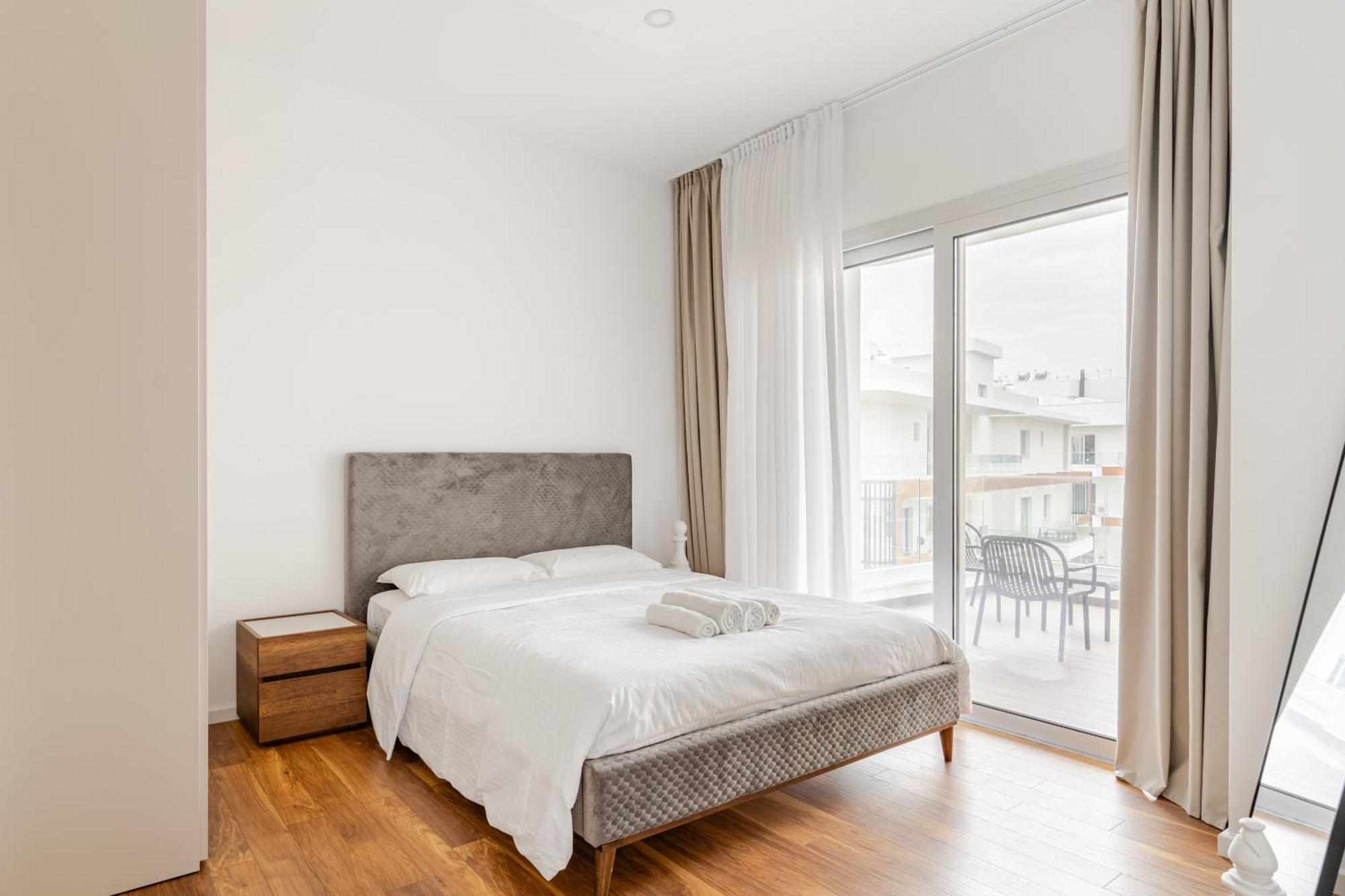 Yamas Urban Living Zakaki Pool Penthouses & Apartments Лимасол Екстериор снимка