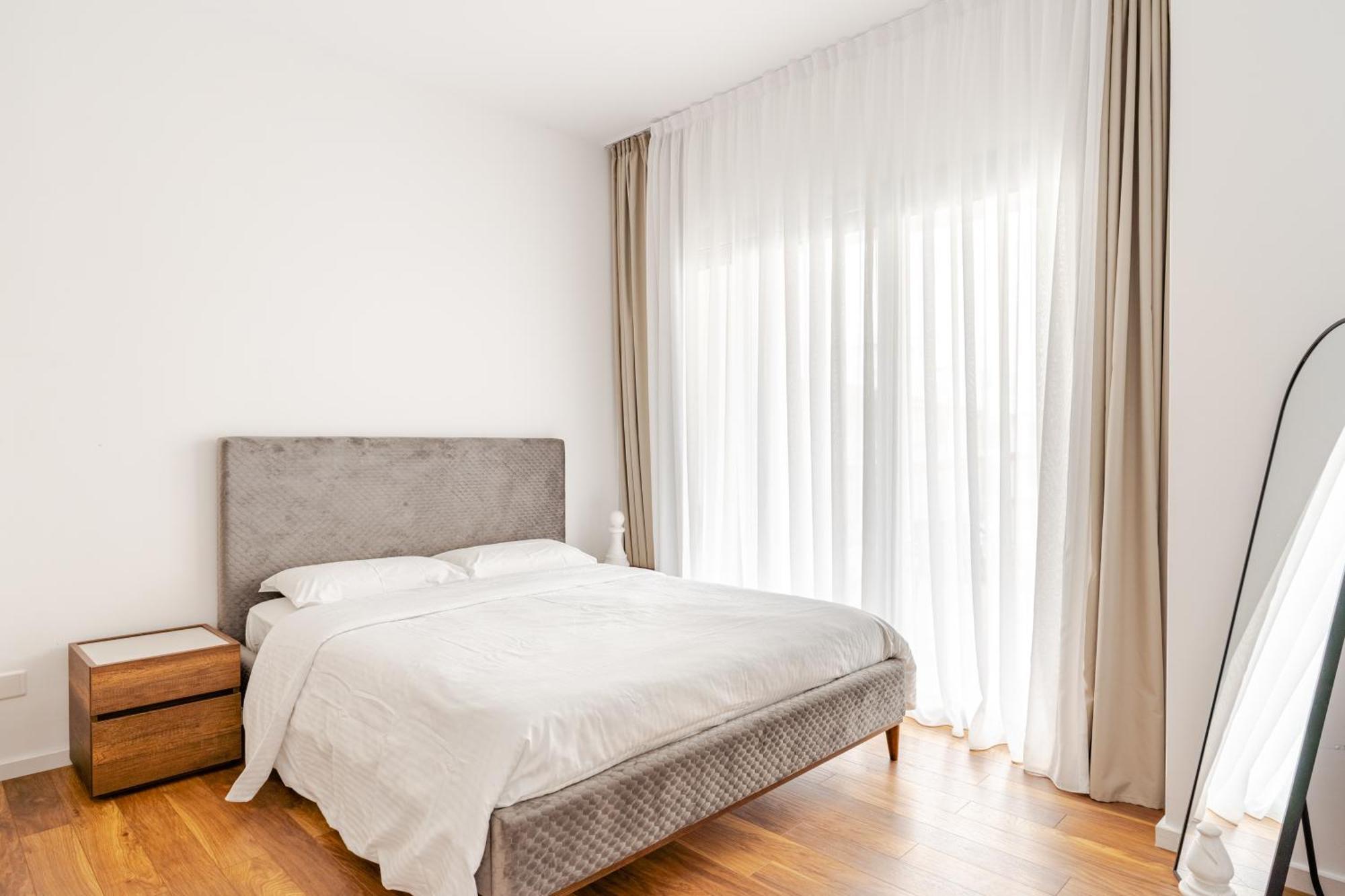 Yamas Urban Living Zakaki Pool Penthouses & Apartments Лимасол Екстериор снимка