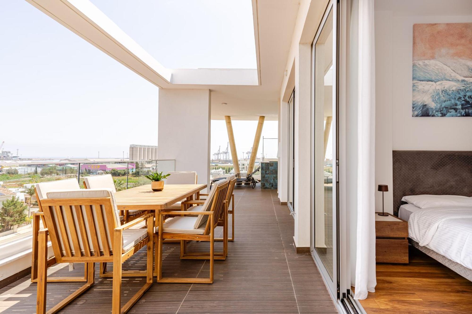 Yamas Urban Living Zakaki Pool Penthouses & Apartments Лимасол Екстериор снимка